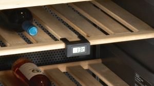 Tủ rượu Bosch KSW38940