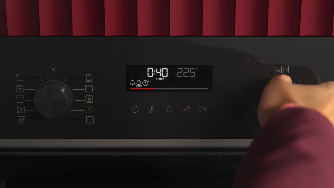 lò nướng AEG màn hình led
